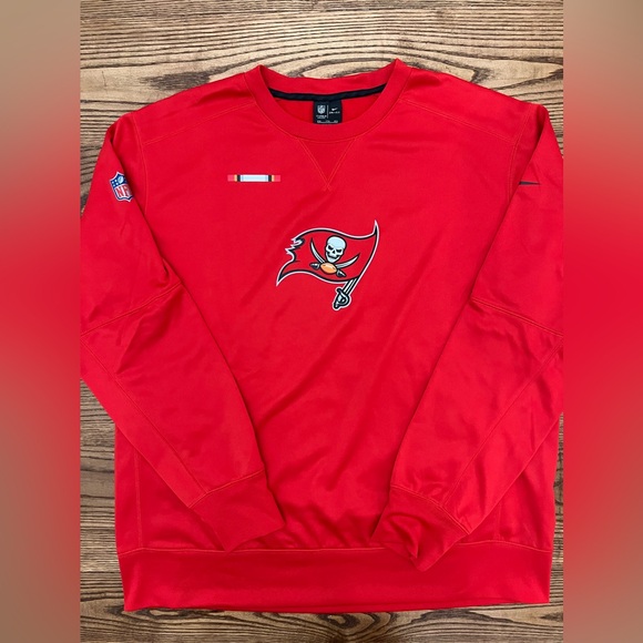 NWOT Nike On Field Dri-Fit Tampa Bay Buccaneers Crewneck Sweatshirt - Picture 1 of 5
